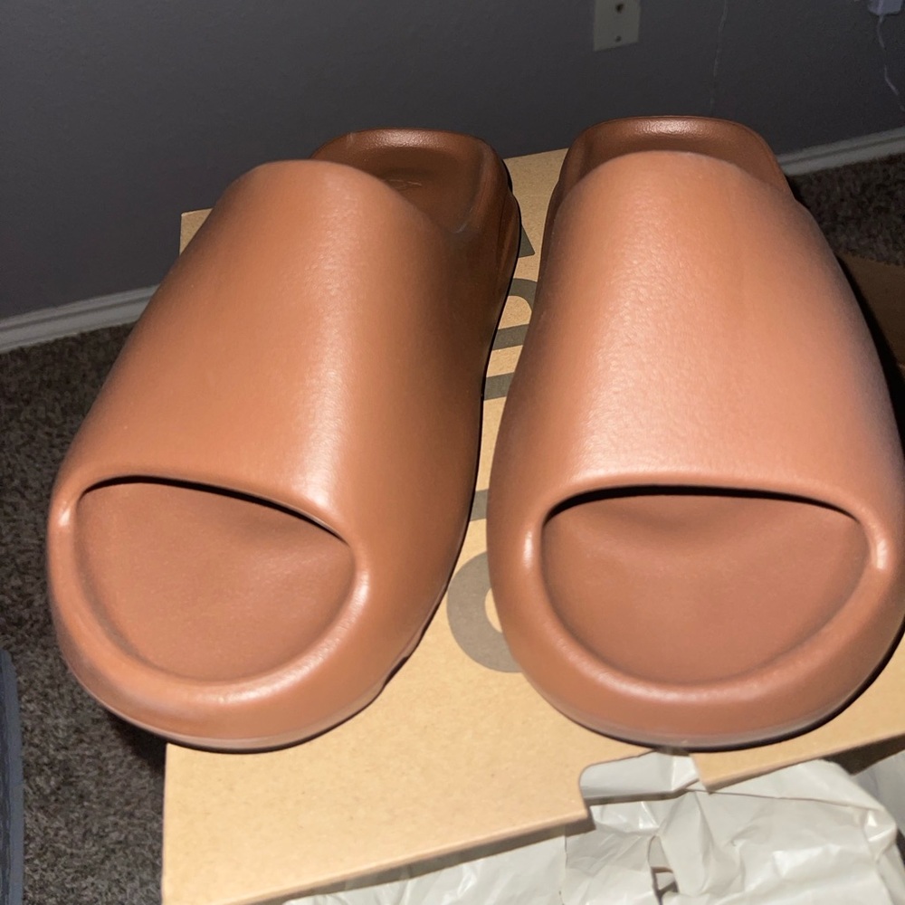 Never worn size 7. First pair and I ordered the wrong size.